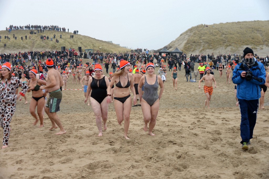 ../Images/Nieuwjaarsduik Nederzandt 2020 059.jpg